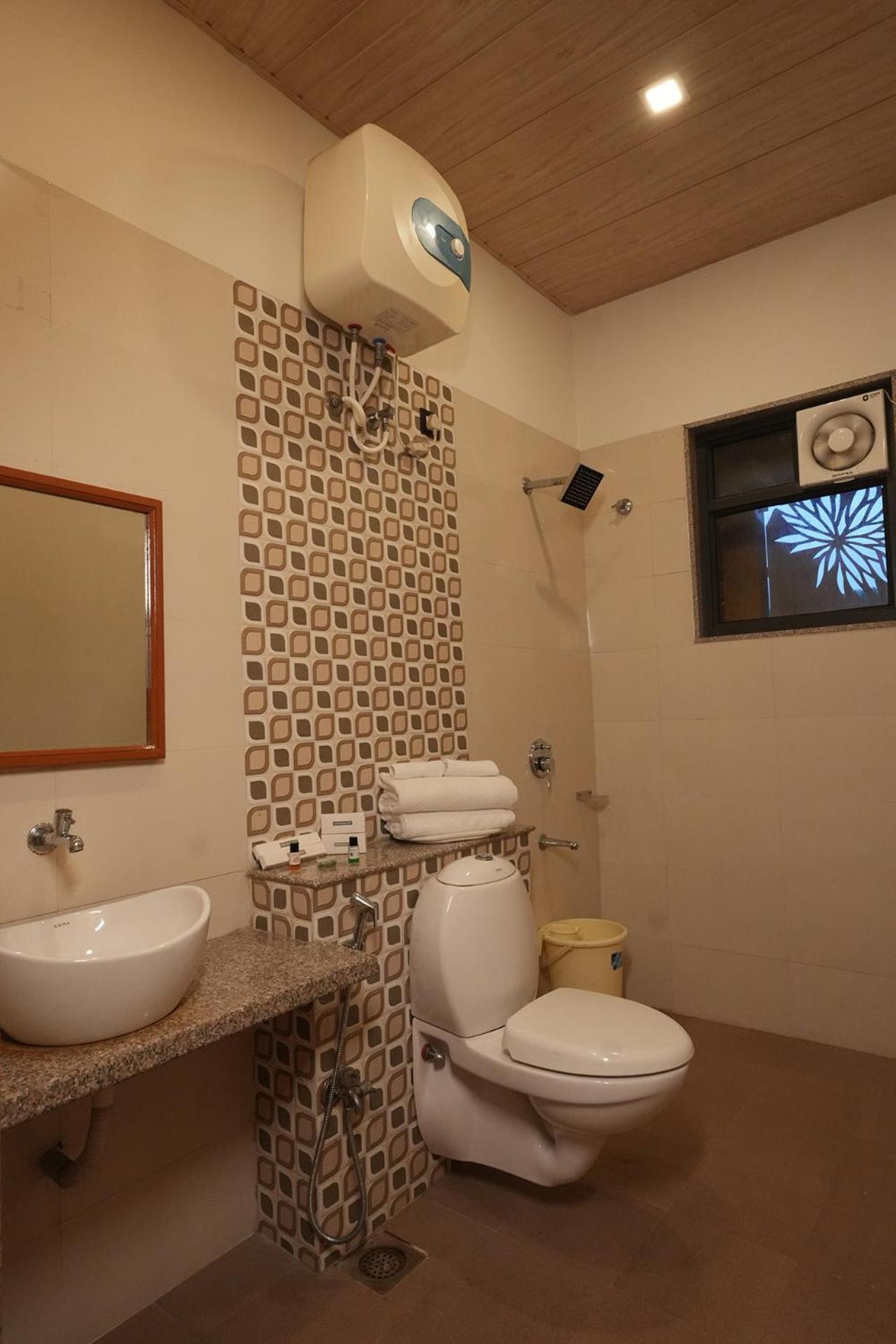 Hotel White Lotus Dungarpur Buitenkant foto