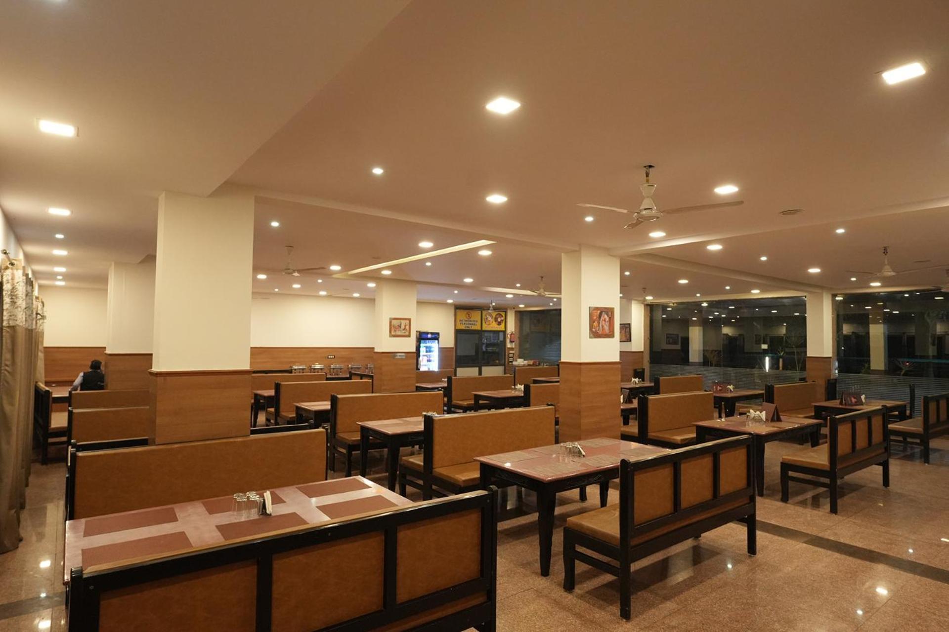 Hotel White Lotus Dungarpur Buitenkant foto